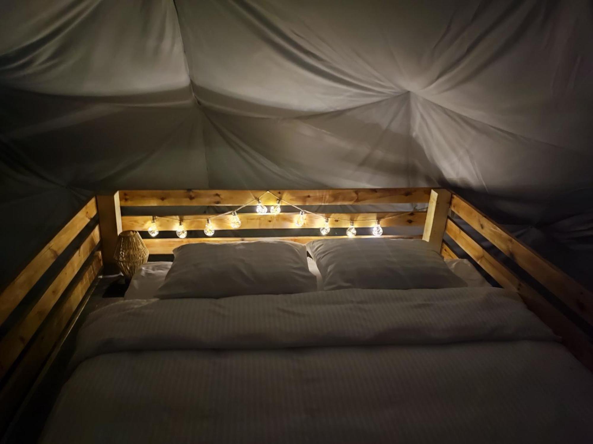 Forrest Glamp Otel Mieroszow Dış mekan fotoğraf